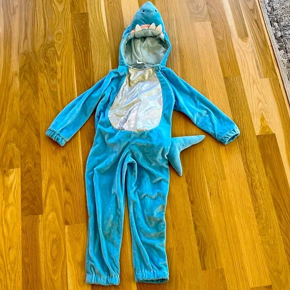 Target Shark Costume - Picture 2 of 6